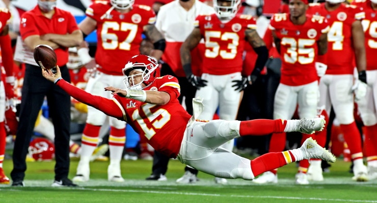 Patrick Mahomes doing all he can to turn Kansas City's fortunes around in Super Bowl LV
