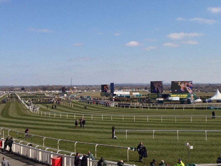 Top 5 Greatest Grand National Winners of All Time